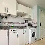 Oasis Royal 11 apartamento vista piscina Corralejo by Lightbooking